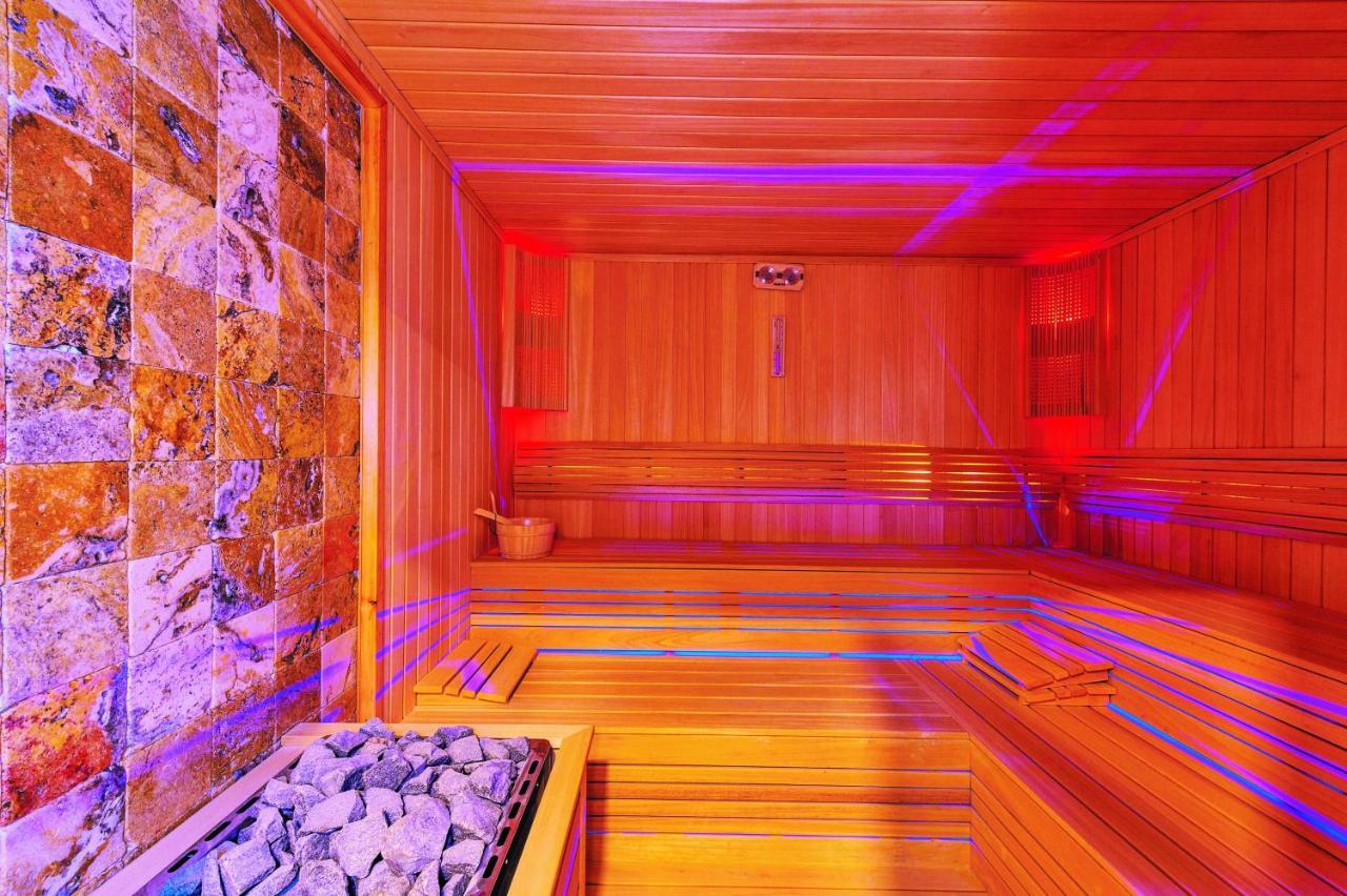 Hotel Mare Park & 4*